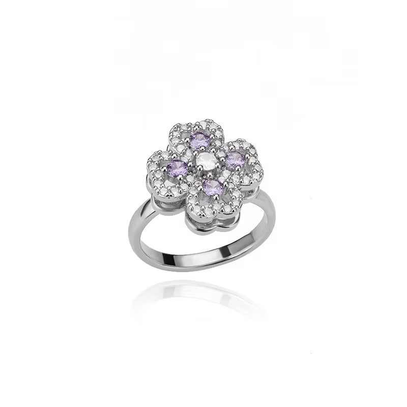 Clover Ring